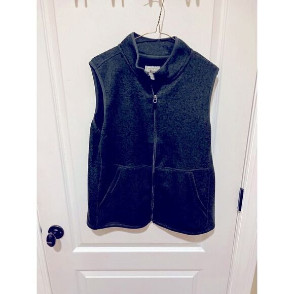 G.H. Bass & Co dark Green Light weight sweater vest size Large with pockets - Picture 1 of 7
